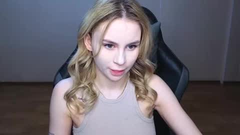 Eva online show from March 9, 5:06 pm