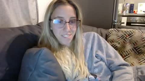 Lena online show from May 13, 5:19 pm