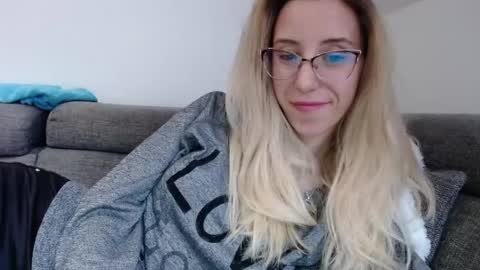 Lena online show from May 4, 4:44 pm