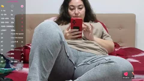 Emma online show from November 9, 6:26 pm