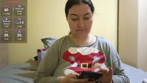 Snapshot of bbw_milf_4u chatting on February 16, 11:05 am Emma online show from February 16, 11:05 am