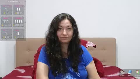 Snapshot of bbw_milf_4u chatting on October 18, 8:28 am Emma online show from October 18, 8:28 am