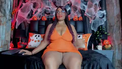 Bbwlatina01 online show from October 25, 12:24 pm