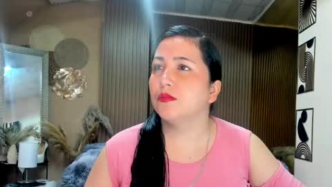 bbwluxurymuse online show from June 4, 11:15 am