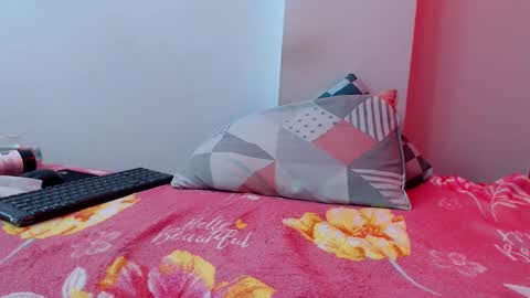 rever online show from November 24, 2:35 am