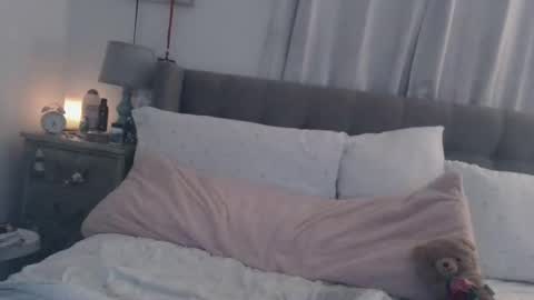 Emma online show from December 25, 11:22 am