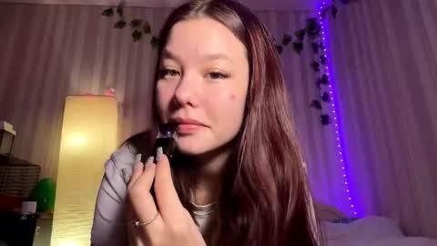 Bella online show from March 18, 3:28 pm