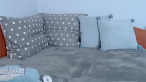 Snapshot of beatrice26 chatting on March 5, 12:22 pm beatrice26 online show from March 5, 12:22 pm