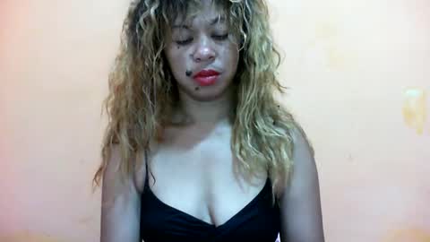 Snapshot of beaute_choco chatting on January 19, 9:44 am Eva online show from January 19, 9:44 am