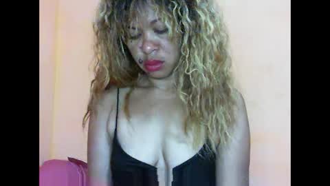 Snapshot of beaute_choco chatting on January 9, 6:15 pm Eva online show from January 9, 6:15 pm