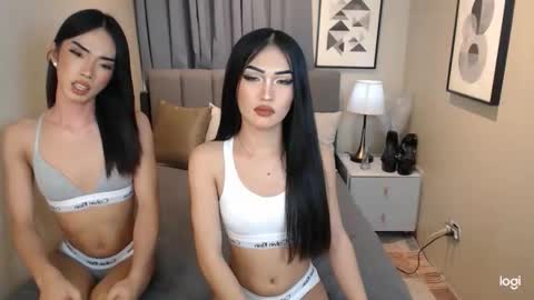 PEARL X NIKKI online show from April 27, 9:28 am