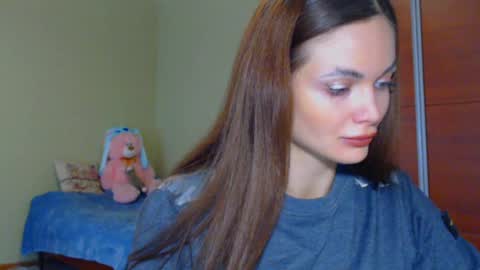Snapshot of beauty_fruity chatting on March 11, 9:24 am Maria online show from March 11, 9:24 am