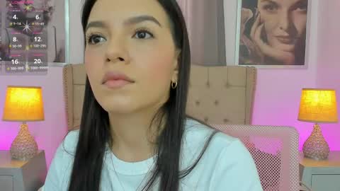 Ariana Reyes online show from May 2, 12:30 pm
