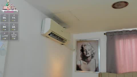 Ariana Reyes online show from December 20, 12:53 pm