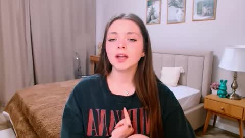 Gloria online show from March 3, 1:39 pm