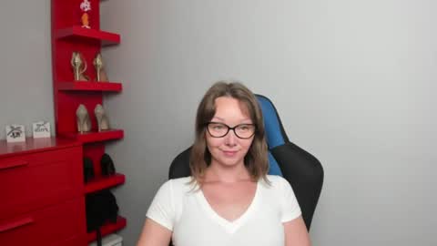 Zoe online show from July 13, 8:48 am