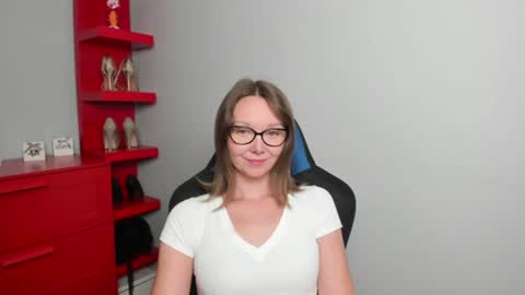 Zoe online show from July 28, 6:44 am