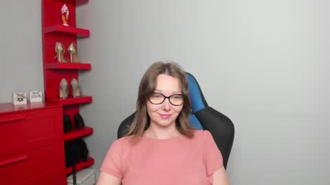 Zoe online show from June 17, 6:37 am