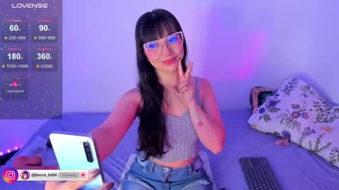 Snapshot of becca_be_ chatting on December 17, 3:50 am Becca is here online show from December 17, 3:50 am