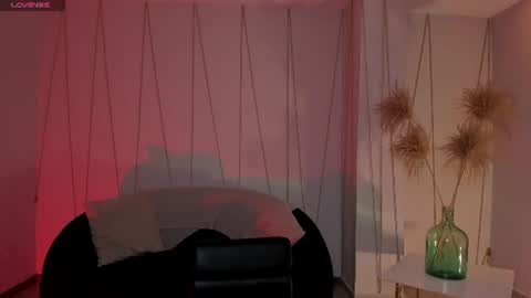 Am Becca online show from June 17, 11:33 am