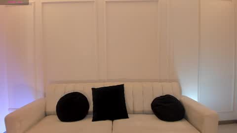 Am Becca online show from June 22, 12:02 pm