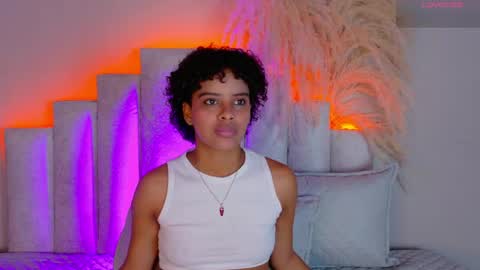 Beecckkkaaa online show from March 7, 1:29 pm