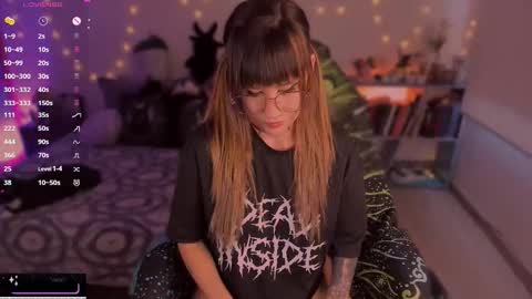       online show from September 12, 8:49 pm