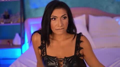 BellaJonnes online show from July 26, 6:37 pm