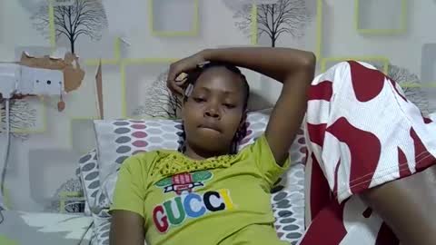 Bella online show from October 13, 12:30 pm