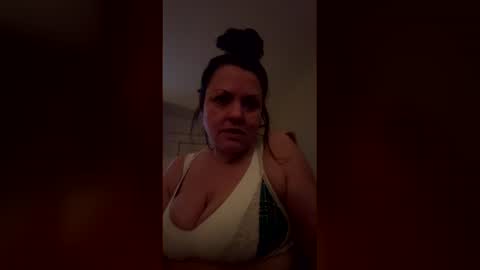 bella69rose online show from May 3, 9:34 am
