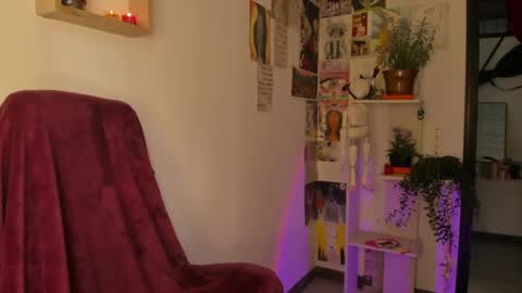 Snapshot of bella__w chatting on October 3, 10:04 pm Zia online show from October 3, 10:04 pm