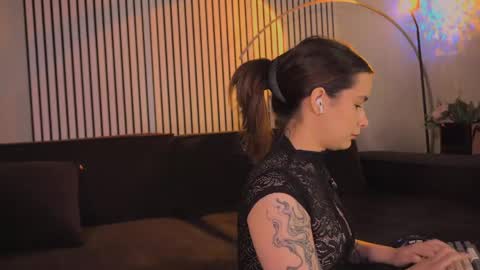  lita  online show from May 9, 9:28 pm