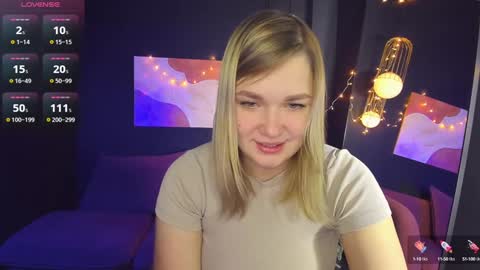 Snapshot of bella_cosmos chatting on January 10, 5:37 am Bella online show from January 10, 5:37 am