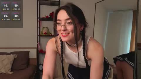 Snapshot of bella_faith chatting on September 17, 5:27 am bella_faith online show from September 17, 5:27 am