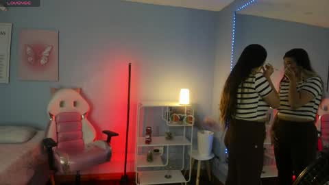  Bella  online show from April 29, 7:41 pm