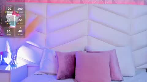 bella_peach_ online show from June 30, 3:28 am