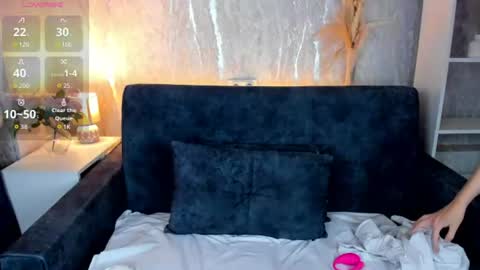 Linda Bella online show from July 31, 2:01 am