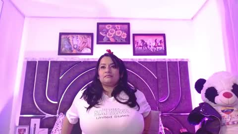 Snapshot of bella_taylor_a chatting on March 11, 4:08 am Bella Taylore online show from March 11, 4:08 am