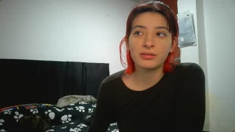 bella_thorne1999 online show from June 24, 1:04 am