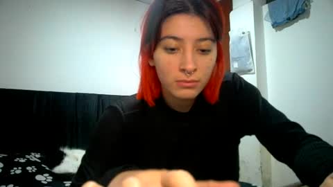 bella_thorne1999 online show from June 18, 11:20 pm
