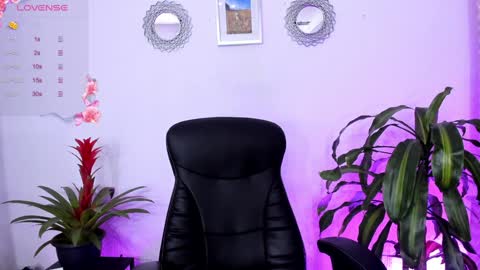 Bella online show from February 8, 10:08 pm