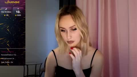 bella_villen online show from March 6, 2:56 pm