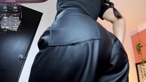 BELLA online show from March 5, 11:00 pm