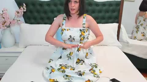 bella_white69 online show from June 18, 9:14 am