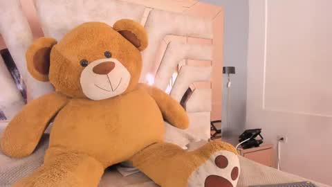 bellaboobs_ online show from June 25, 8:10 pm
