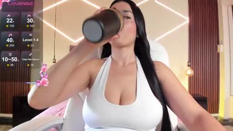Bella Clair online show from July 31, 3:35 pm