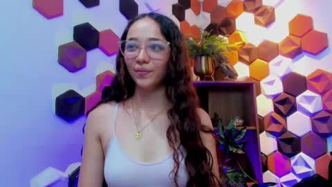 Belle Claire  online show from March 16, 7:18 pm