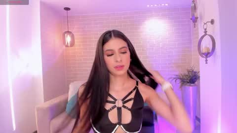Bella online show from May 4, 5:44 am