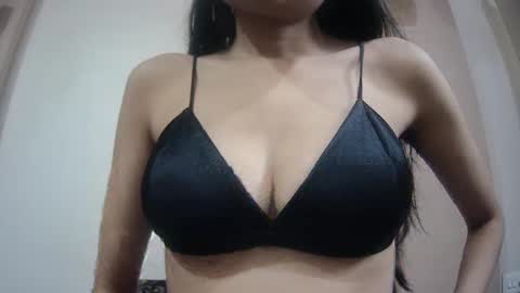 bellacrystall online show from January 31, 7:39 am