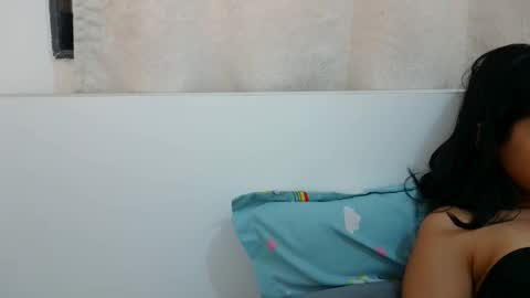 bellacrystall online show from March 18, 6:40 am